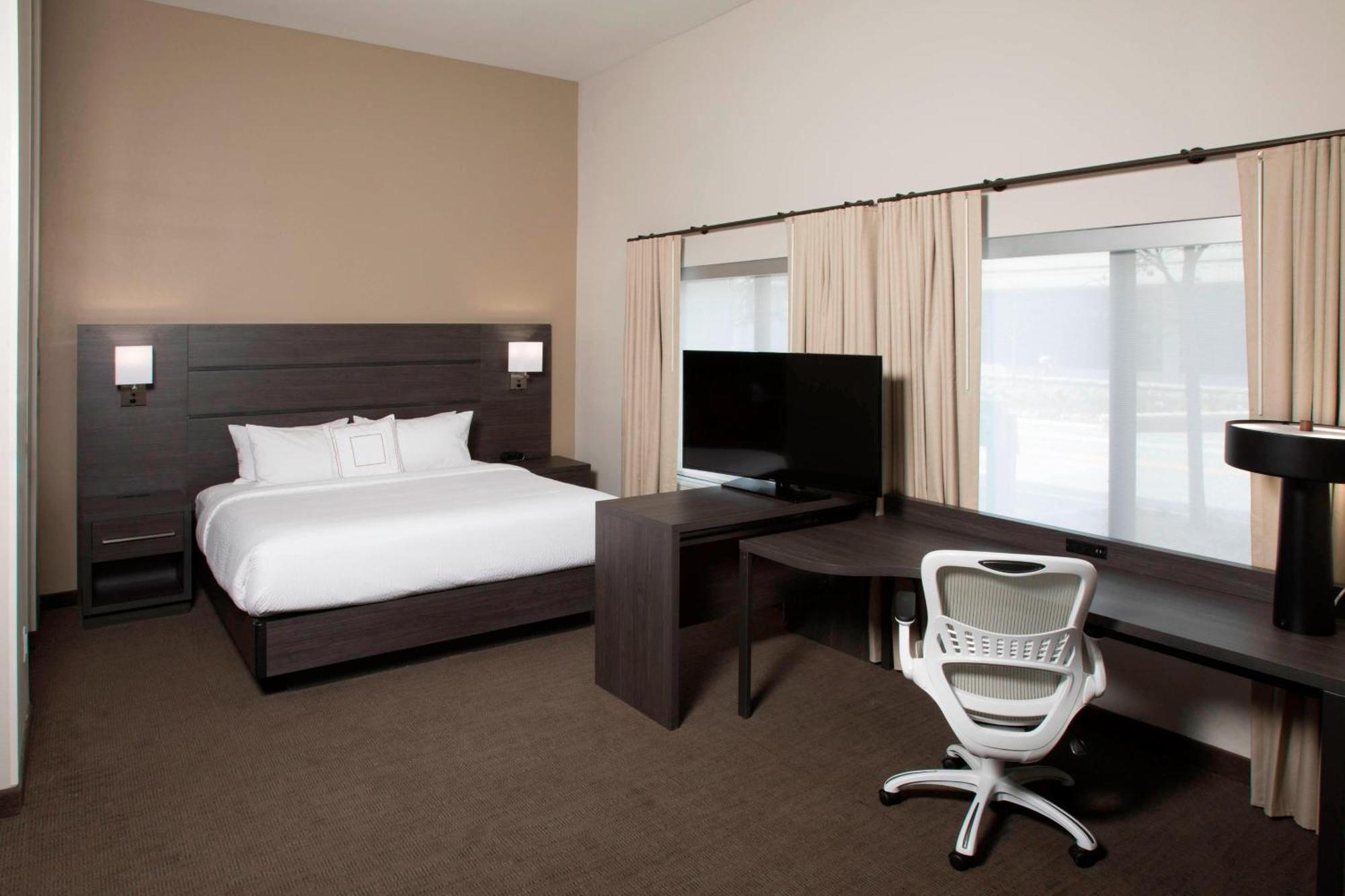 Residence Inn By Marriott Tulsa Downtown Exteriör bild