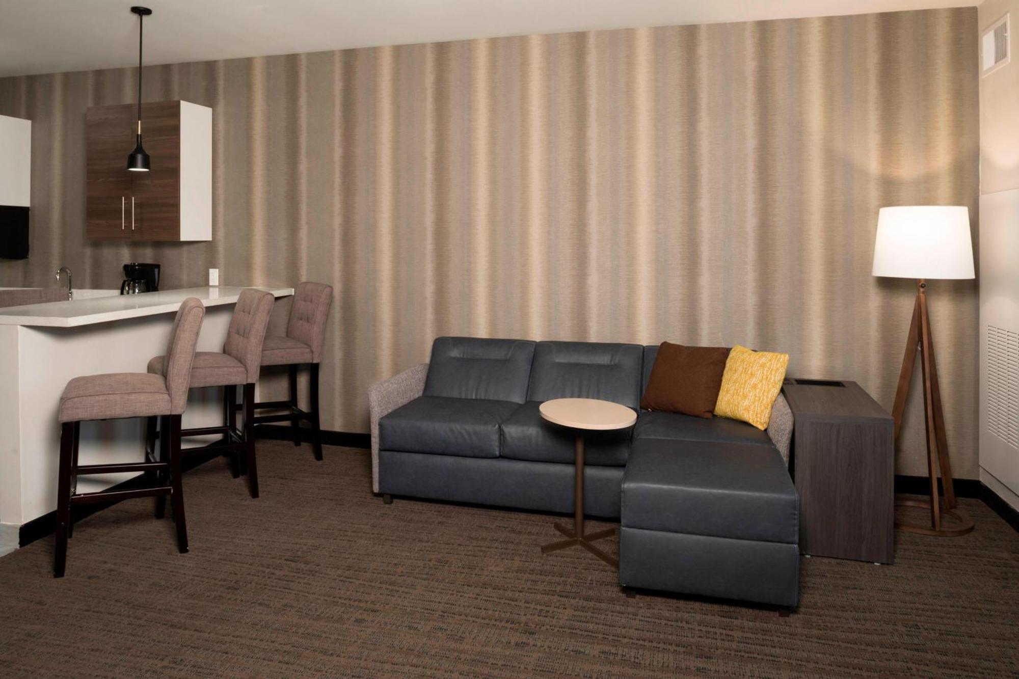 Residence Inn By Marriott Tulsa Downtown Exteriör bild